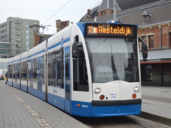 tram 12